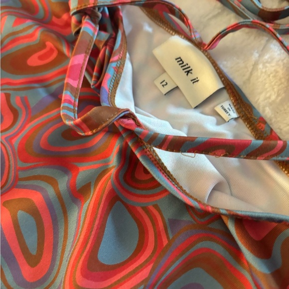 Milk it 2 piece outfit - Picture 11 of 12